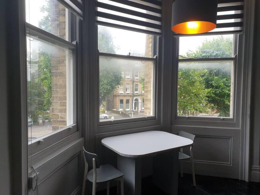 Elegant Studio In Central Hove - 5 Min Walk To Beach - 10 Min To Brighton Exteriör bild