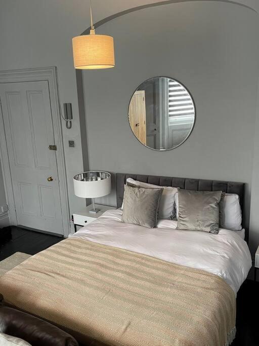 Elegant Studio In Central Hove - 5 Min Walk To Beach - 10 Min To Brighton Exteriör bild