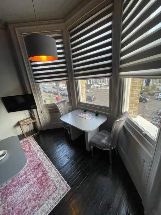 Elegant Studio In Central Hove - 5 Min Walk To Beach - 10 Min To Brighton Exteriör bild