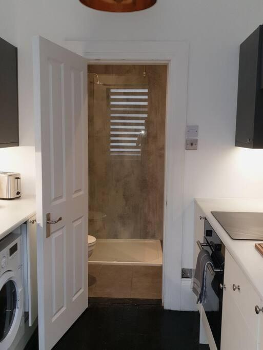 Elegant Studio In Central Hove - 5 Min Walk To Beach - 10 Min To Brighton Exteriör bild