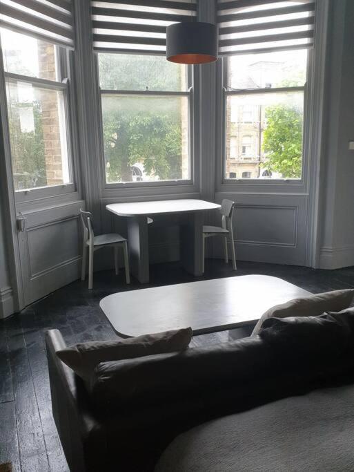 Elegant Studio In Central Hove - 5 Min Walk To Beach - 10 Min To Brighton Exteriör bild